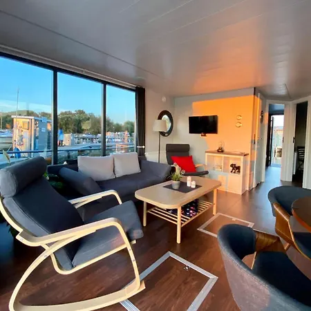 Apartmán Ferienzentrum Yachthafen Rechlin