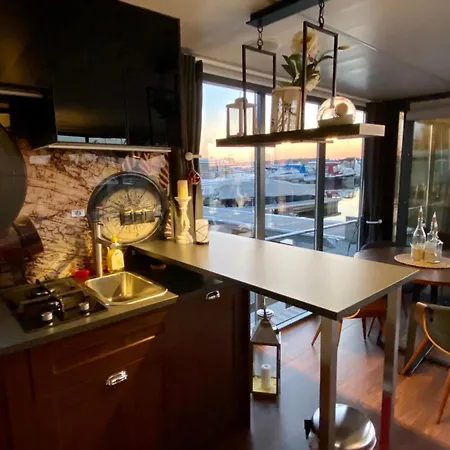 Ferienzentrum Yachthafen Apartament Rechlin